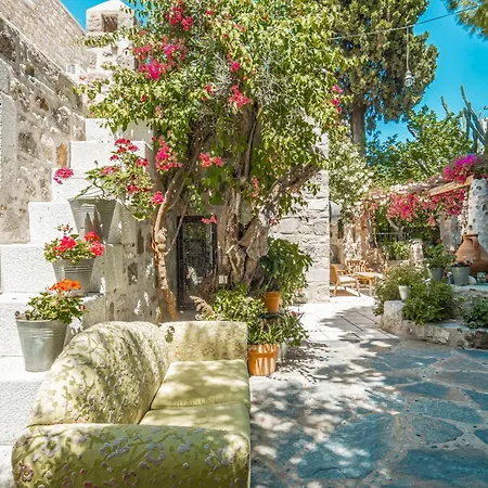 Ha La Bed & Breakfast