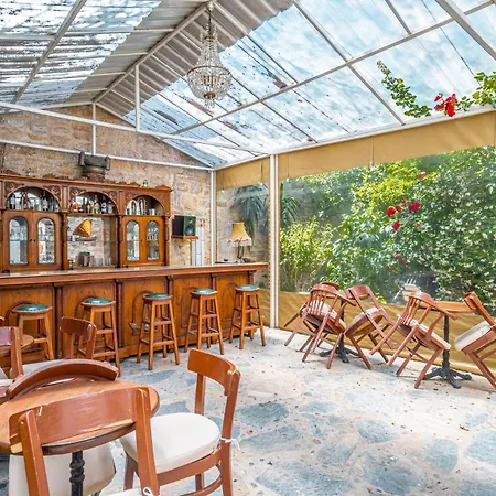 Ha La Bed and Breakfast