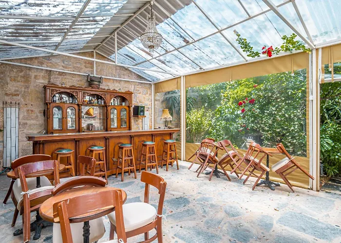 Ha La Bed & Breakfast