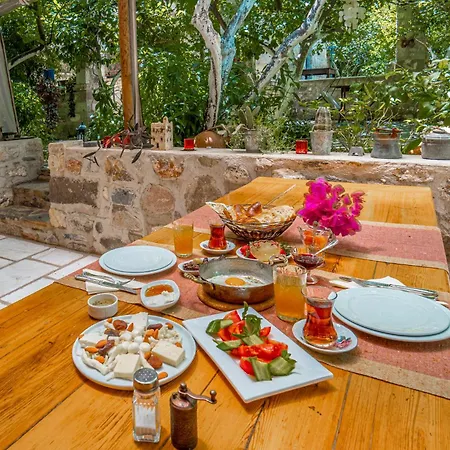 Oda ve Kahvaltı Ha La Bodrum