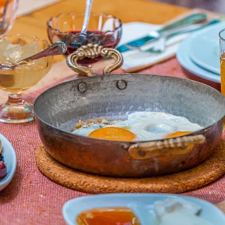 Oda ve Kahvaltı Ha La