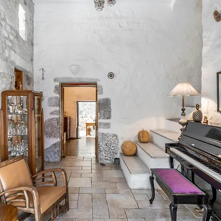 Ha La Frühstückspension *