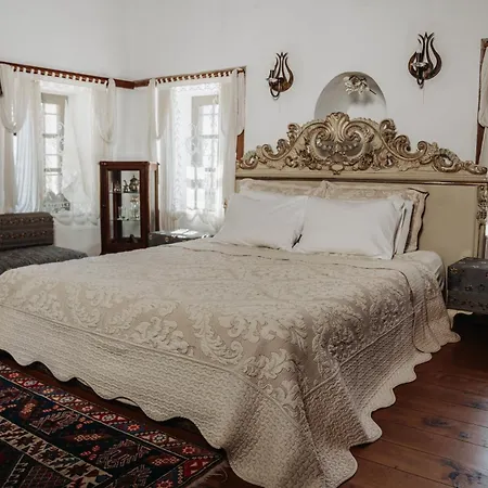 Oda ve Kahvaltı Boleka 4*